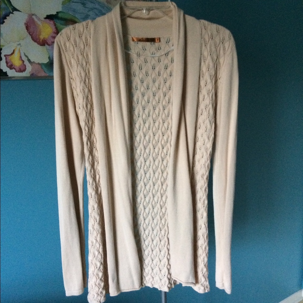Beautiful lightweight cardigan